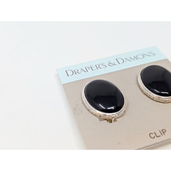 Draper's & Damon's Earrings Black Oval Silver Tone Clip On New - Picture 2 of 4